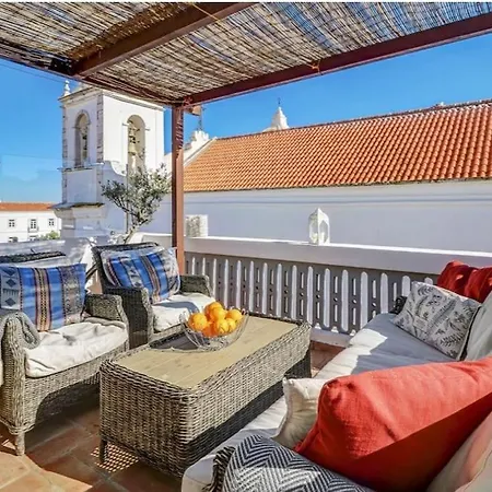 Apartmán Unique Townhouse, Close To The Lagos